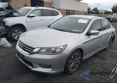 2015 Honda Accord Sport from USA, damaged, VIN 1HGCR2F52FA095960